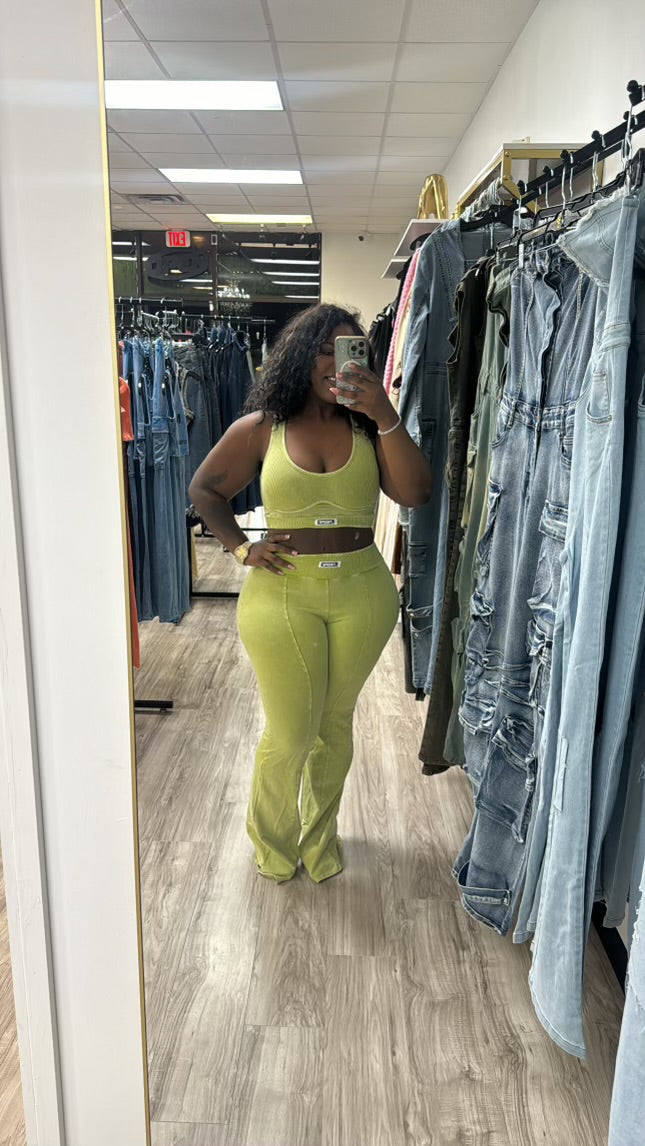 “Too cute” set