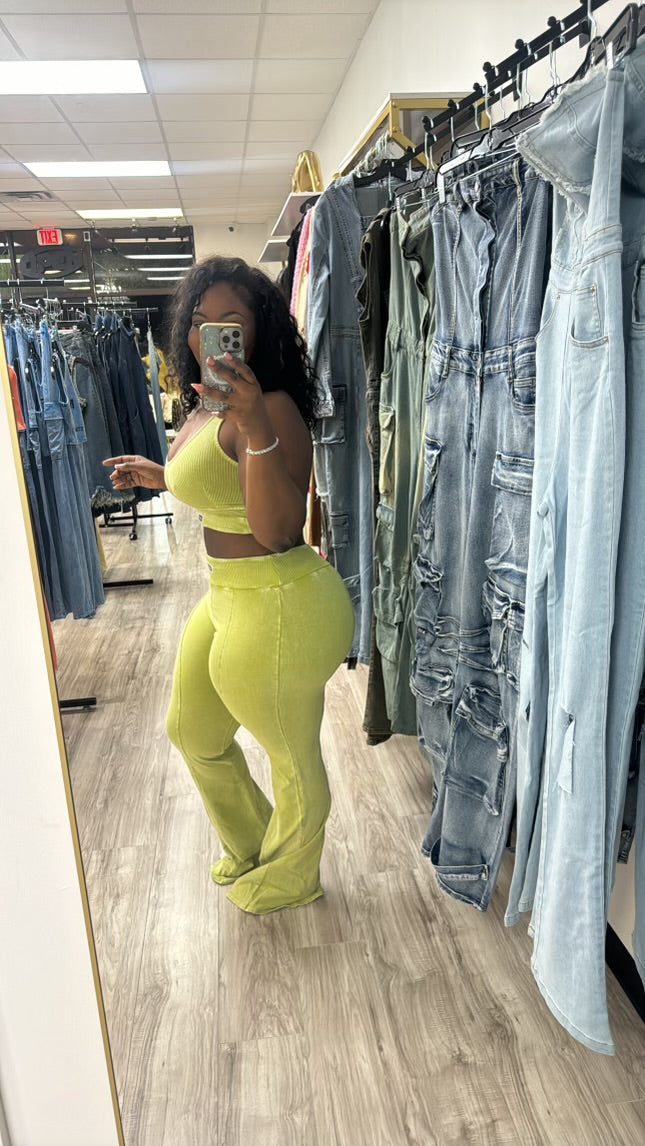 “Too cute” set